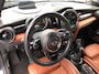 MINI Cooper 5-Deurs 1.5 Chili Luxe Lederen Bekleding | 17" Lichtmetaal | Camera | Parkeersensoren Rondom | LED | Climate | Achteruitrijcamera | Afwijkende dakkleur | Airco (automatisch)
