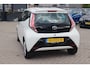 Toyota Aygo 1.0 VVT-i x-play | 2e Eigenaar | Airco | Achteruitrijcamera | Elektrisch pakket | Bluetooth