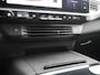 Opel Grandland Electric Business Edition 73 kWh | Elektrisch verstelb. bestuurdersstoel met geheugen | Elektrisch glazen panorama-dak | Voorstoel(en) met massagefunctie | Achterbank verwarmd | Warmtepomp | 20 inch Lichtmetalen velgen Diamond Cut