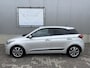 Hyundai i20 1.2 HP i-Motion Comfort 2015 / Climatecontrol / Cruisecontrol / Stoel+stuurverwarming / Parkeersensors