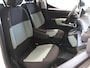 Citroën Berlingo MPV Feel 130pk Automaat | Navigatie | Airco | Parkeersensoren | Cruise Control | Bluetooth | Automatisch dimlicht | Regensensor | Armsteunen | Multifunctioneel stuurwiel | All seasonbanden | 2x Schuifdeur |