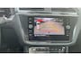 Volkswagen Tiguan 1.5 TSI ACT Highline Business R AUTOMAAT | PANODAK | TREKHAAK | NAVI | STOELVERW. | LED