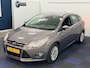 Ford Focus 1.6 EcoBoost Titanium / DISTRIEBUTIE-WP VERVANGEN / NAVI / DEALER ONDERHOUDEN