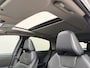 Nissan Ariya e-4ORCE Evolve 91 kWh 4WD / 306 PK / Leder / 1.500 kg Trekgewicht / Warmtepomp / 10 jaar Nissan More Garantie / Stoelverwarming voor en achter / Schuif-kantel dak / HUD / Stoelventilatie / Stuurverwarming / Rondomzicht camera / Elektrisch verstelbare stoelen met geheugen / Elektrische achterklep / Adaptieve cruise control / Apple Carplay/Android Auto /