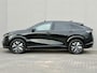 Nissan Ariya e-4ORCE Evolve 91 kWh 4WD / 306 PK / Leder / 1.500 kg Trekgewicht / Warmtepomp / 10 jaar Nissan More Garantie / Stoelverwarming voor en achter / Schuif-kantel dak / HUD / Stoelventilatie / Stuurverwarming / Rondomzicht camera / Elektrisch verstelbare stoelen met geheugen / Elektrische achterklep / Adaptieve cruise control / Apple Carplay/Android Auto /