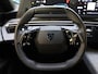 Peugeot 5008 SUV Allure Hybrid 145pk Automaat | 7 Zitplaatsen | Navigatie via draadloze Apple Carplay / Android Auto | Achteruitrijcamera | Cruise Control | Climate Control | Parkeersensoren | Armsteun | Led koplampen | Keyless | Automatisch dimlicht | Regensensor | Donker getint glas | 19" Lichtmetalen velgen |