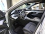 Peugeot 5008 SUV Allure Hybrid 145pk Automaat | 7 Zitplaatsen | Navigatie via draadloze Apple Carplay / Android Auto | Achteruitrijcamera | Cruise Control | Climate Control | Parkeersensoren | Armsteun | Led koplampen | Keyless | Automatisch dimlicht | Regensensor | Donker getint glas | 19" Lichtmetalen velgen |