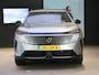 Peugeot 5008 SUV Allure Hybrid 145pk Automaat | 7 Zitplaatsen | Navigatie via draadloze Apple Carplay / Android Auto | Achteruitrijcamera | Cruise Control | Climate Control | Parkeersensoren | Armsteun | Led koplampen | Keyless | Automatisch dimlicht | Regensensor | Donker getint glas | 19" Lichtmetalen velgen |