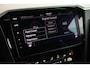 Volkswagen Passat Variant 1.5 TSI 150pk DSG R-Line Business + Trekhaak Camera Keyless Leder Panoramadak Stoelverwarming Navigatie
