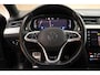 Volkswagen Passat Variant 1.5 TSI 150pk DSG R-Line Business + Trekhaak Camera Keyless Leder Panoramadak Stoelverwarming Navigatie