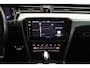 Volkswagen Passat Variant 1.5 TSI 150pk DSG R-Line Business + Trekhaak Camera Keyless Leder Panoramadak Stoelverwarming Navigatie