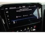 Volkswagen Passat Variant 1.5 TSI 150pk DSG R-Line Business + Trekhaak Camera Keyless Leder Panoramadak Stoelverwarming Navigatie