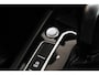 Volkswagen Passat Variant 1.5 TSI 150pk DSG R-Line Business + Trekhaak Camera Keyless Leder Panoramadak Stoelverwarming Navigatie