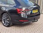 Skoda Superb Combi 1.4 TSI iV Business Edition Plus | Pano | Trekhaak | Matrix LED | Stoel & stuurverw. | Elek. stoelen | Elek. achterklep | ACC | Blind spot |