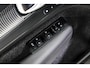 Volvo XC40 2.0 B3 Plus Dark