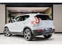 Volvo XC40 2.0 B3 Plus Dark