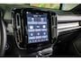 Volvo XC40 2.0 B3 Plus Dark