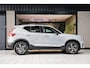 Volvo XC40 2.0 B3 Plus Dark
