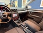 Audi A4 Avant 2.0 TFSIe Advance / NETTE AUTO / NAVI-MULTIEMEDIA / NIEUWE APK