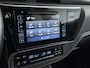 Toyota Auris Touring Sports 1.8 Hybrid Executive | Dealer Onderhouden | Parkeersensoren V+A | Navi | DAB | Metallic Lak | Onderweg-naar-dealer