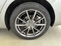 Toyota Auris Touring Sports 1.8 Hybrid Executive | Dealer Onderhouden | Parkeersensoren V+A | Navi | DAB | Metallic Lak | Onderweg-naar-dealer