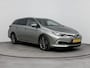 Toyota Auris Touring Sports 1.8 Hybrid Executive | Dealer Onderhouden | Parkeersensoren V+A | Navi | DAB | Metallic Lak | Onderweg-naar-dealer