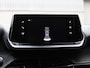 Peugeot 2008 SUV Allure 130pk Automaat | Navigatie | Climate Control | Cruise Control | Parkeersensoren | Keyless | Led koplampen | Armsteun | Apple Carplay / Android Auto | Bluetooth | DAB+ radio | Stof/kunstleder | Multifunctioneel lederen stuurwiel | Automatisch dimlicht | Regensensor | Donker getint glas | 17" lichtmetalen velgen |