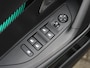 Peugeot 2008 SUV Allure 130pk Automaat | Navigatie | Climate Control | Cruise Control | Parkeersensoren | Keyless | Led koplampen | Armsteun | Apple Carplay / Android Auto | Bluetooth | DAB+ radio | Stof/kunstleder | Multifunctioneel lederen stuurwiel | Automatisch dimlicht | Regensensor | Donker getint glas | 17" lichtmetalen velgen |