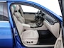 Skoda Superb Combi 1.4 TSI iV 218pk DSG Laurin & Klement · SOH 94,4% · Panoramadak · 360 Camera · Inklap. Trekhaak · Elek. Stoelen + Geheugen · Matrix LED ·