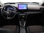 Toyota Yaris Cross 1.5 Hybrid 130 Executive Bi-Tone | HUD | Parkeersensoren | Stuur- & Stoelverwarming | Navigatie | BSM
