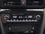 Toyota Yaris Cross 1.5 Hybrid 130 Executive Bi-Tone | HUD | Parkeersensoren | Stuur- & Stoelverwarming | Navigatie | BSM