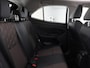 Toyota Yaris Cross 1.5 Hybrid 130 Executive Bi-Tone | HUD | Parkeersensoren | Stuur- & Stoelverwarming | Navigatie | BSM