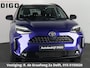 Toyota Yaris Cross 1.5 Hybrid 130 Executive Bi-Tone | HUD | Parkeersensoren | Stuur- & Stoelverwarming | Navigatie | BSM