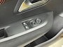 Peugeot 208 Active 75pk | Navigatie via Apple Carplay / Android Auto | Airco | Cruise Control | DAB+ radio | Bluetooth | Automatisch dimlicht | Multifunctioneel lederen stuurwiel |