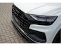 Audi Q8 55 TFSI e quattro S-Line | Navi | Leder | B&O | Trekhaak | Luchtvering | Camera | 23"LM | Head-Up | Wit Metallic