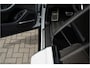 Audi Q8 55 TFSI e quattro S-Line | Navi | Leder | B&O | Trekhaak | Luchtvering | Camera | 23"LM | Head-Up | Wit Metallic