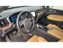 Volvo XC60 2.0 T6 Plug-in hybrid AWD Plus Bright 350 PK | Navigatie | Airco |Apple Carplay & Android Auto | Stoelverwarming | Elektrisch verstelbare stoelen met geheugenfunctie | Panoramadak |