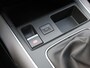 Citroën C5 Aircross SUV Business 130pk | Navigatie | Achteruitrijcamera | Climate Control | Cruise Control | Parkeersensoren v+a | Dodehoeksensor | Led koplampen | Armsteun | Apple Carplay / Android Auto | Bluetooth | DAB+ radio | Volledig digitaal instrumentenpaneel | Multifunctioneel lederen stuurwiel | Donker getint glas | 18" lichtmetalen velgen |