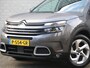 Citroën C5 Aircross SUV Business 130pk | Navigatie | Achteruitrijcamera | Climate Control | Cruise Control | Parkeersensoren v+a | Dodehoeksensor | Led koplampen | Armsteun | Apple Carplay / Android Auto | Bluetooth | DAB+ radio | Volledig digitaal instrumentenpaneel | Multifunctioneel lederen stuurwiel | Donker getint glas | 18" lichtmetalen velgen |