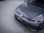 Volkswagen Golf 8.5 1.5 eHybrid GTE - Pano l HUD l 360cam l Dodehoek