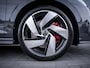 Volkswagen Golf 8.5 1.5 eHybrid GTE - Pano l HUD l 360cam l Dodehoek