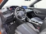 Peugeot 2008 131PK Automaat GT-Line 360°Camera Virtual Cockpit 3D-Navi Keyless Ecc Apple Carplay Android Auto Pdc Dodehoekbewaking Regen-Lichtsensor Cruise Control DAB+ Privacy Glas Lmv Led Isofix Lane Assist Bluetooth Dealeronderhouden Origineel Nederlandse Auto