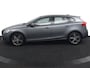 Volvo V40 2.0 T3 Momentum | Stoelverwarming | Trekhaak | LED | Parkeersensoren Achter |