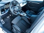 Audi A3 Limousine 30 TFSI S edition | S-Line | Stoelverwarming | Adaptieve Cruise Control | 18'' Lichtmetalen Velgen | Navigatie | Apple Carplay | Android Auto | Sportstoelen | Sportstuurwiel |