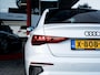 Audi A3 Limousine 30 TFSI S edition | S-Line | Stoelverwarming | Adaptieve Cruise Control | 18'' Lichtmetalen Velgen | Navigatie | Apple Carplay | Android Auto | Sportstoelen | Sportstuurwiel |