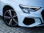 Audi A3 Limousine 30 TFSI S edition | S-Line | Stoelverwarming | Adaptieve Cruise Control | 18'' Lichtmetalen Velgen | Navigatie | Apple Carplay | Android Auto | Sportstoelen | Sportstuurwiel |