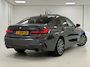 BMW 3-Serie 330e M-Sport | Schuif/kanteldak | Elektrische stoelen | Verwarmd stuur |