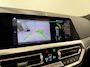BMW 3-Serie 330e M-Sport | Schuif/kanteldak | Elektrische stoelen | Verwarmd stuur |
