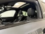 BMW 3-Serie 330e M-Sport | Schuif/kanteldak | Elektrische stoelen | Verwarmd stuur |