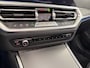 BMW 3-Serie 330e M-Sport | Schuif/kanteldak | Elektrische stoelen | Verwarmd stuur |
